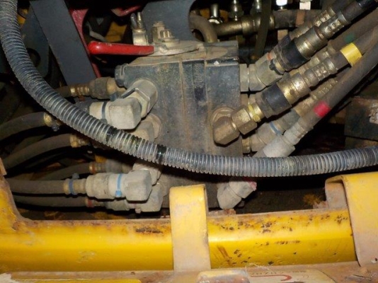 Komatsu PC40MR-2 เก่านอกญี่ปุ่นไม่มีเคยใช้ในไทย Komatsu PC40MR-2 เก่านอกญี่ปุ่นไม่มีเคยใช้ในไทย