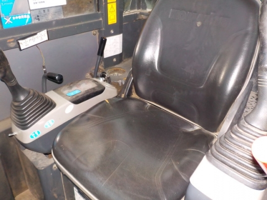 Komatsu PC40MR-2 เก่านอกญี่ปุ่นไม่มีเคยใช้ในไทย Komatsu PC40MR-2 เก่านอกญี่ปุ่นไม่มีเคยใช้ในไทย