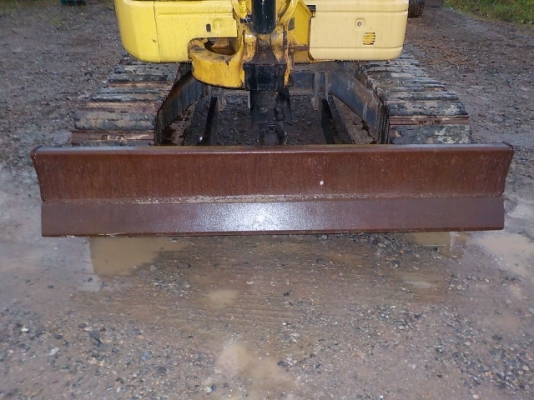 Komatsu PC40MR-2 เก่านอกญี่ปุ่นไม่มีเคยใช้ในไทย Komatsu PC40MR-2 เก่านอกญี่ปุ่นไม่มีเคยใช้ในไทย