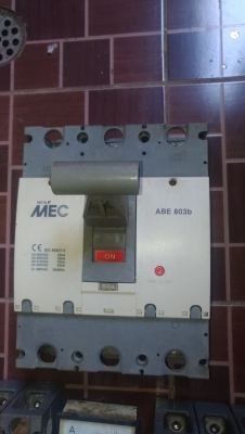 เบรกเกอร์ 800a3เฟส