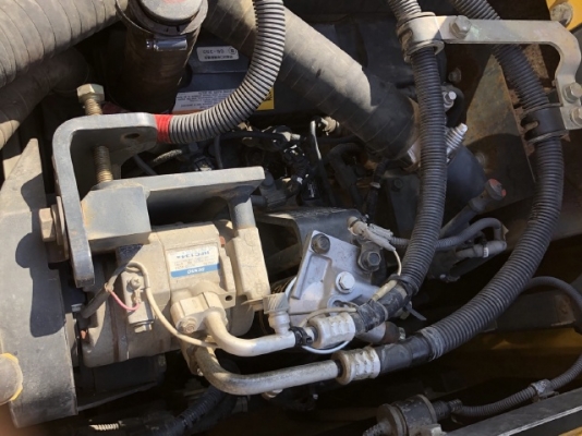 ขายรถขุด KOMATSU PC128US-8 (เทียบเท่า PC120-8) นำเข้าเองจากญี่ปุ่น สภาพสวยพร้อมใช้งาน มีVDOการทำงานครับ ขายรถขุด KOMATSU PC128US-8 (เทียบเท่า PC120-8) นำเข้าเองจากญี่ปุ่น สภาพสวยพร้อมใช้งาน มีVDOการทำงานครับ