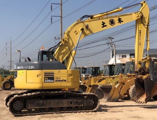 ขายรถขุด KOMATSU PC228US-3 (เทียบเท่า PC200-7) นำเข้าเองจากญี่ปุ่น สภาพสวยพร้อมใช้งาน มีVDOการทำงานครับ