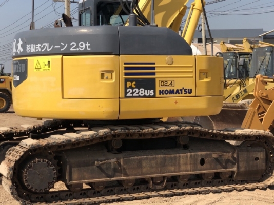 ขายรถขุด KOMATSU PC228US-3 (เทียบเท่า PC200-7) นำเข้าเองจากญี่ปุ่น สภาพสวยพร้อมใช้งาน มีVDOการทำงานครับ