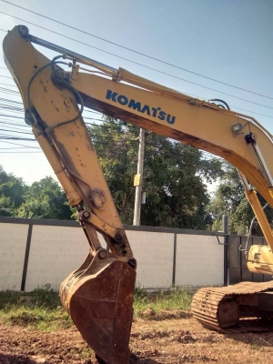 KOMATSU pc 200-8 N 1 ลายหัวเจาะพร้อม ไฟฟ้าครับ เครื่องดี ปั้มแรง เอวแน่น ช่วงล่างเต็ม เอกสารเล่มทะเบียน ราคา 985,000 รถอยู่ นครราชสีมา 064-191-1112