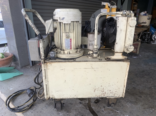ขายชุดปั๊มน้ำมันไฮโดรลิคมอเตอร์ Mitsubishi 3HP. 380V พร้อมชุดวาล์วคอนโทรล Tokimec 24Vda made in Japan และชุดออยคูลเลอร์ สภาพสวย อุปกรณ์ครบ พร้อมล้อเคลื่อนย้ายสะดวกครับ พร้อมใช้งาน