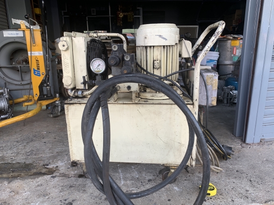 ขายชุดปั๊มน้ำมันไฮโดรลิคมอเตอร์ Mitsubishi 3HP. 380V พร้อมชุดวาล์วคอนโทรล Tokimec 24Vda made in Japan และชุดออยคูลเลอร์ สภาพสวย อุปกรณ์ครบ พร้อมล้อเคลื่อนย้ายสะดวกครับ พร้อมใช้งาน