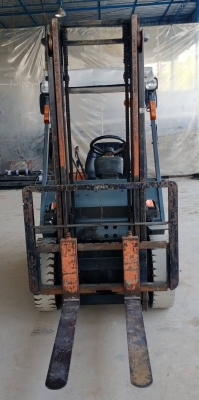 ขาย โฟล์คลิฟท์ Toyota รุ่น 6 ยก 2.5 ตัน สภาพพร้อมใช้งาน เสาสูง 4 เมตรยาว เครื่องดีเซล ขาย โฟล์คลิฟท์ Toyota รุ่น 6 ยก 2.5 ตัน สภาพพร้อมใช้งาน เสาสูง 4 เมตรยาว เครื่องดีเซล