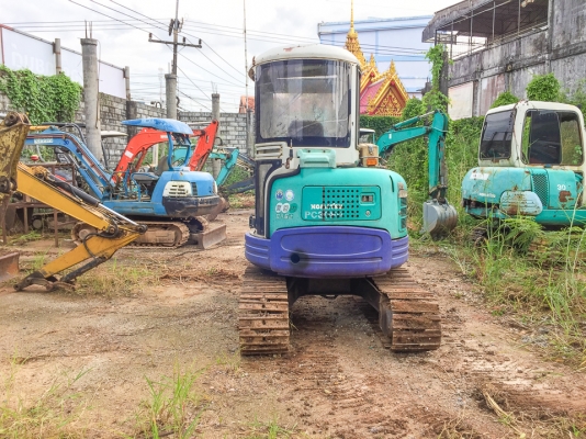 รถขุดเล็ก KOMATSU รุ่น PC30 ขนาด 3 ตัน