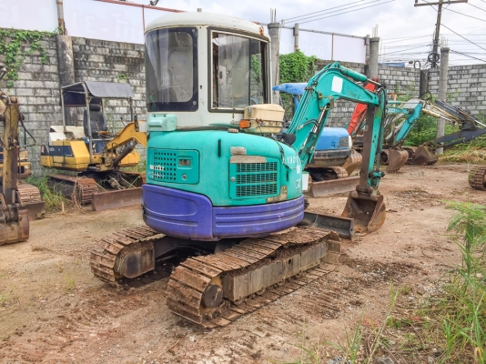 รถขุดเล็ก KOMATSU รุ่น PC30 ขนาด 3 ตัน