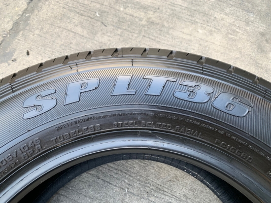 ยางใหม่ป้ายแดง 215-70-15 Dunlop ปี 19 สวยกริ๊บ ยางใหม่ป้ายแดง 215-70-15 Dunlop ปี 19 สวยกริ๊บ