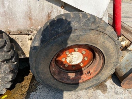 มาใหม่ อีกคัน 98,000 รถตักล้อยาง BOBCAT TCM 725 สภาพนำเข้ามา 1 ปี  สนใจ ร้อยเอ็ด โทร 0610710295  สนใจ รายการสินค้า อื่นๆ ที่ เว็ปไชค์ Truck2Hand https://www.truck2hand.com/index.php?actions=content/search&amp;member_id=136193  Facebook ส่วนตัวทัก Http://w