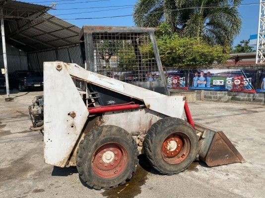 มาใหม่ อีกคัน 98,000 รถตักล้อยาง BOBCAT TCM 725 สภาพนำเข้ามา 1 ปี  สนใจ ร้อยเอ็ด โทร 0610710295  สนใจ รายการสินค้า อื่นๆ ที่ เว็ปไชค์ Truck2Hand https://www.truck2hand.com/index.php?actions=content/search&amp;member_id=136193  Facebook ส่วนตัวทัก Http://w