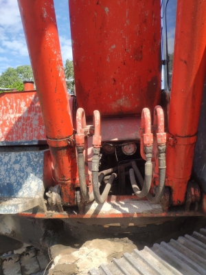 ขายแบคโฮ HITACHI EX200-3 ขายแบคโฮ HITACHI EX200-3