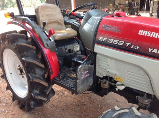 ยันม่าร์ EF352 TEX โฟวิล สภาพสวย พร้อมใช้งาน แถมโรตารี่ให้ด้วย ยันม่าร์ EF352 TEX โฟวิล สภาพสวย พร้อมใช้งาน แถมโรตารี่ให้ด้วย