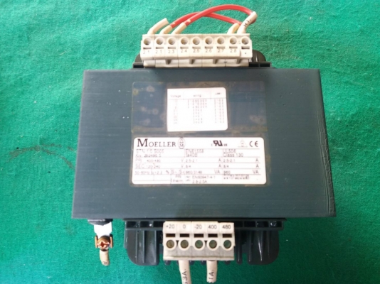 หม้อแปลง ยี่ห้อ Moeller input:400-480V output:120-240V สภาพสวยมาก ใช้งานได้ดีปกติ ราคาตัวละ 2,500 บาท+150 ค่าส่งค่ะ มี 1 ตัว