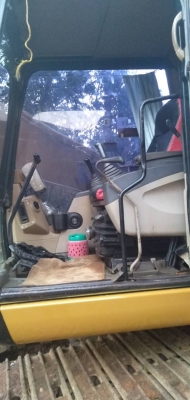 ขายรถแบคโฮ CAT 320C มือสองสภาพสวยแอร์เย็นทะเบียนพร้อมโอนรถพร้อมใช้งาน รถอยู่ จ.บึงกาฬสนใจสอบถาม 095-1837806