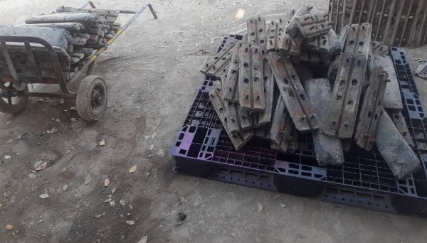 FROM JAPAN ขายถูกด่วนๆ ก็อปยาง , ก้อนยาง สำหรับรถขุด ไซค์ 40, 45 ,50 ,55 ราคาเพียง(ก้อนละ) 255 บาท