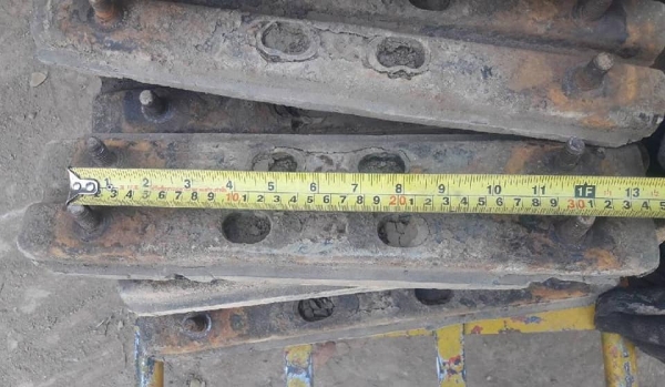 FROM JAPAN ขายถูกด่วนๆ ก็อปยาง , ก้อนยาง สำหรับรถขุด ไซค์ 40, 45 ,50 ,55 ราคาเพียง(ก้อนละ) 255 บาท