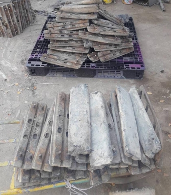 FROM JAPAN ขายถูกด่วนๆ ก็อปยาง , ก้อนยาง สำหรับรถขุด ไซค์ 40, 45 ,50 ,55 ราคาเพียง(ก้อนละ) 255 บาท