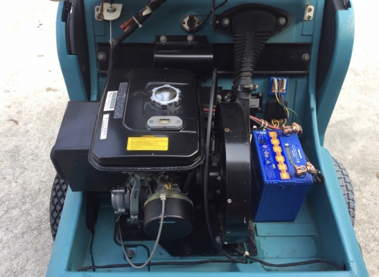 ขายรถทำความสะอาด ยี่ห้อ TENNANT รุ่น 6080 เก่าญี่ปุ่น