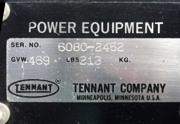ขายรถทำความสะอาด ยี่ห้อ TENNANT รุ่น 6080 เก่าญี่ปุ่น