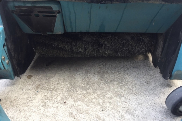 ขายรถทำความสะอาด ยี่ห้อ TENNANT รุ่น 6080 เก่าญี่ปุ่น