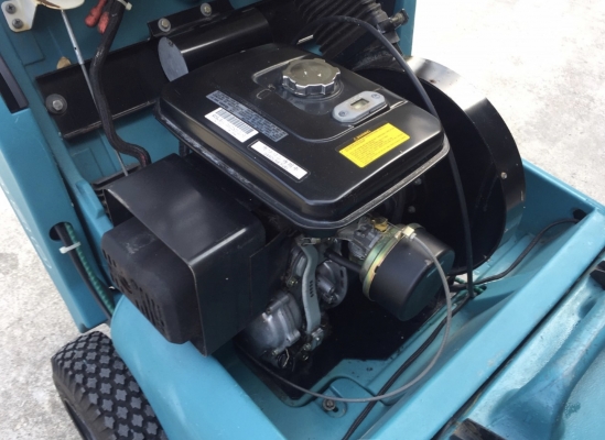 ขายรถทำความสะอาด ยี่ห้อ TENNANT รุ่น 6080 เก่าญี่ปุ่น