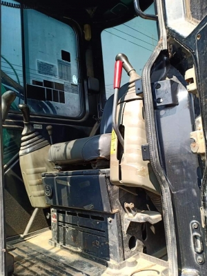 ขายKOBEKCO SK130SR เก่าใน  สภาพดี  เครื่องปั๊มแห้ง  ลองระบบกันได้ทุกวัน โทร 089-3818694 จ๊อย