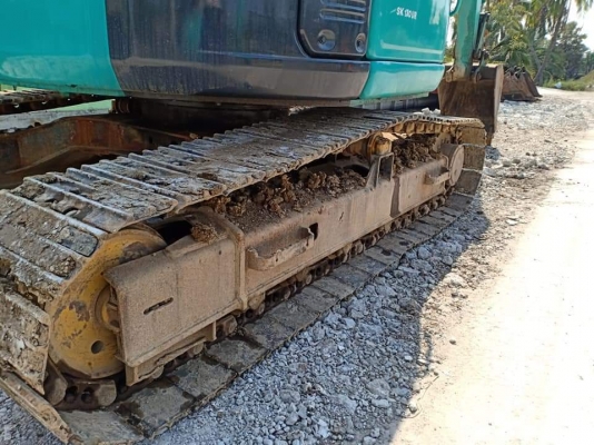 ขายKOBEKCO SK130SR เก่าใน  สภาพดี  เครื่องปั๊มแห้ง  ลองระบบกันได้ทุกวัน โทร 089-3818694 จ๊อย