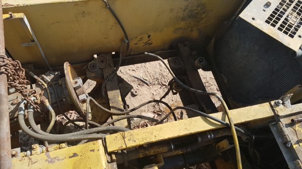 ตัดแบคโฮkobelco sk200-3แยกขายอะไหล่