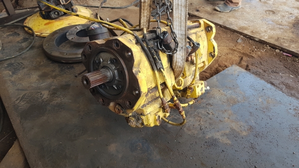 ปั้มไฮดรอลิคแบคโฮkobelco sk300-3