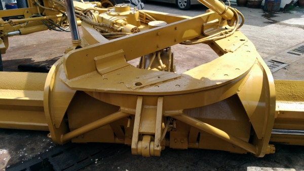 รถเกรด CATERPILLAR รุ่น 143 H รถเกรด CATERPILLAR รุ่น 143 H