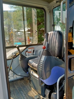 KOMATSU รุ่น PC40 MR-1