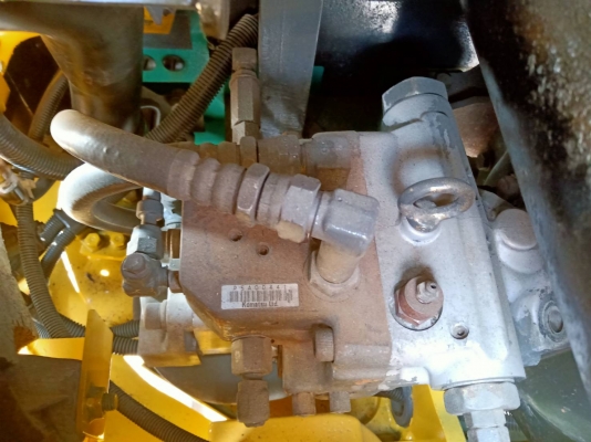 KOMATSU รุ่น PC40 MR-1