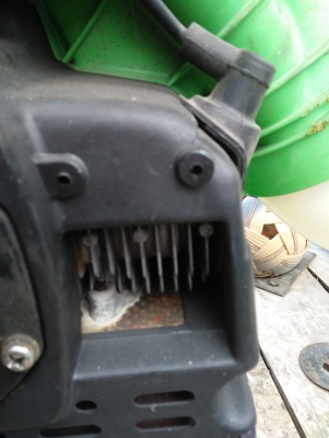 เครื่องพ่นลมพ่นปุ๋ย เครื่องพ่นลมพ่นปุ๋ย