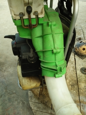 เครื่องพ่นลมพ่นปุ๋ย เครื่องพ่นลมพ่นปุ๋ย