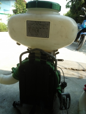 เครื่องพ่นลมพ่นปุ๋ย เครื่องพ่นลมพ่นปุ๋ย