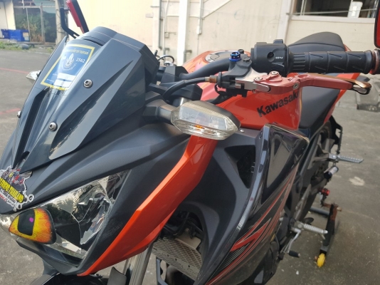 ขายKawasaki Z250ปี 2015รถมือเดียววิ่งน้อยไมล์เก้าพันโล ไม่มีกรอไมล์ พร้อมใช้งาน อยู่ห้วยขวาง ขาย66,000