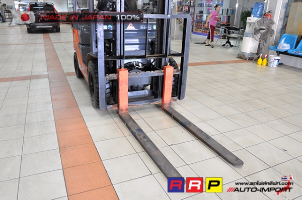 ขายรถโฟล์คลิฟท์มือสอง TOYOTA รุ่น 8FG15-33712 นำเข้าจากประเทศญี่ปุ่น 100\% ไม่เคยใช้งานในไทย