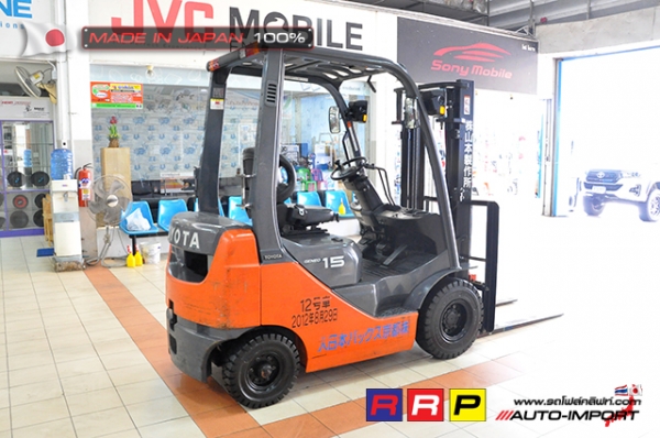 ขายรถโฟล์คลิฟท์มือสอง TOYOTA รุ่น 8FG15-33712 นำเข้าจากประเทศญี่ปุ่น 100\% ไม่เคยใช้งานในไทย
