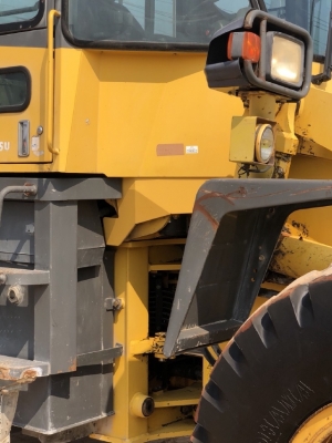 ขายรถตักล้อยาง KOMATSU WA300-3E นำเข้าเองจากญี่ปุ่น สภาพสวยพร้อมใช้งาน มีVDOการทำงานครับ