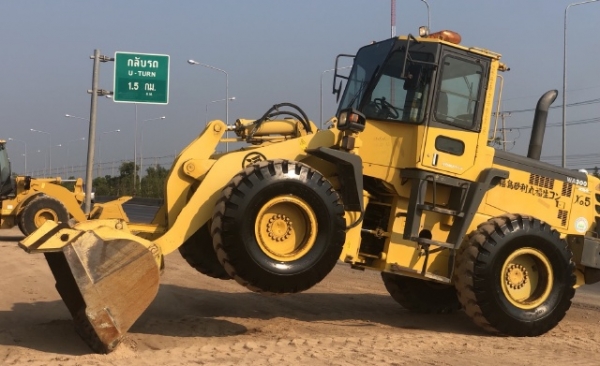 ขายรถตักล้อยาง KOMATSU WA300-3E นำเข้าเองจากญี่ปุ่น สภาพสวยพร้อมใช้งาน มีVDOการทำงานครับ
