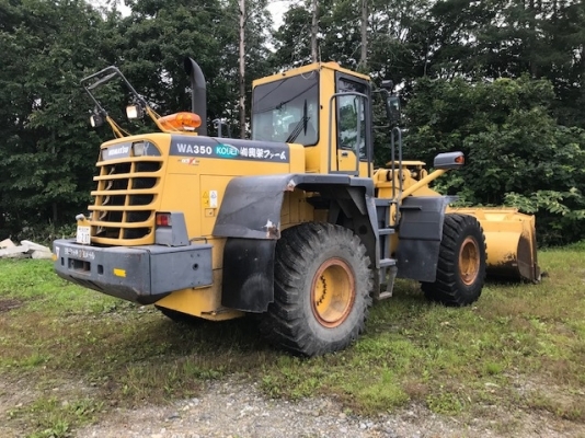 ขายรถตักล้อยาง KOMATSU WA350-3 นำเข้าเองจากญี่ปุ่น สภาพสวยพร้อมใช้งาน ถึงเร็วๆนี้ครับ ขายรถตักล้อยาง KOMATSU WA350-3 นำเข้าเองจากญี่ปุ่น สภาพสวยพร้อมใช้งาน ถึงเร็วๆนี้ครับ