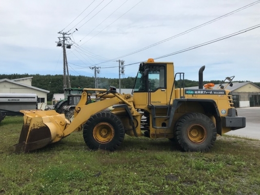 ขายรถตักล้อยาง KOMATSU WA350-3 นำเข้าเองจากญี่ปุ่น สภาพสวยพร้อมใช้งาน ถึงเร็วๆนี้ครับ ขายรถตักล้อยาง KOMATSU WA350-3 นำเข้าเองจากญี่ปุ่น สภาพสวยพร้อมใช้งาน ถึงเร็วๆนี้ครับ