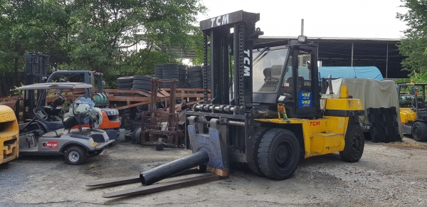 ขายรถยกโฟล์คลิฟท์ TCM ขนาด 11.5 ตัน เสาสูง 3 เมตร ติดตั้งอุปกรณ์พิเศษไซด์ชิฟ (รถนอก ) ญี่ปุ่น