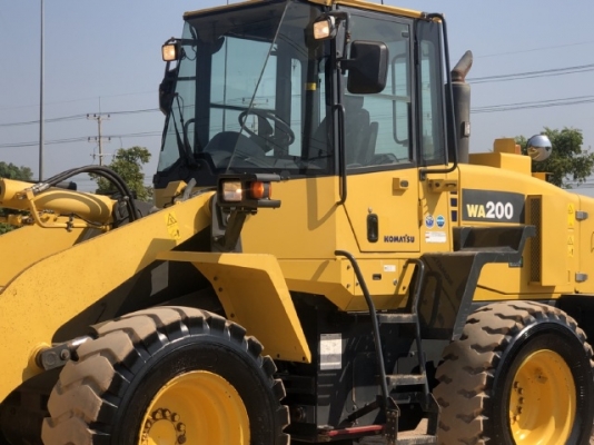 ขายรถตักล้อยาง KOMATSU WA200-6 ปี 2010 รถนอกนำเข้าจากญี่ปุ่น สภาพสวยพร้อมใช้ มีVDOการทำงานครับ