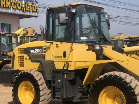 ขายรถตักล้อยาง KOMATSU WA200-6 ปี 2010 รถนอกนำเข้าจากญี่ปุ่น สภาพสวยพร้อมใช้ มีVDOการทำงานครับ