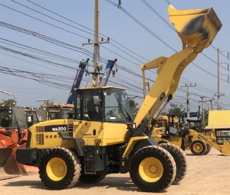 ขายรถตักล้อยาง KOMATSU WA200-6 ปี 2010 รถนอกนำเข้าจากญี่ปุ่น สภาพสวยพร้อมใช้ มีVDOการทำงานครับ