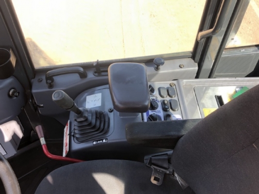 ขายรถตักล้อยาง KOMATSU WA200-6 ปี 2010 รถนอกนำเข้าจากญี่ปุ่น สภาพสวยพร้อมใช้ มีVDOการทำงานครับ