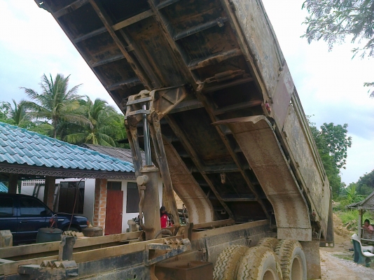 (รถยังอยู่..หลุดมัดจำ..ลงรายละเอียดใหม่..)10ล้อดั้มFM3M NLDห้างแท้ ดั้มหน้าพระลาน